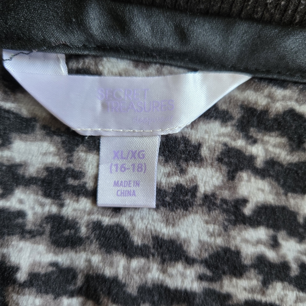 1109 Secret Treasures Black and White Pajama Set - Picture 7 of 10